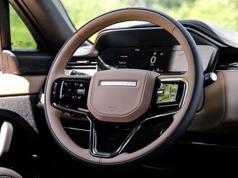 New 2026 Land Rover Range Rover Sport Dynamic SE AWD/4WD image 18