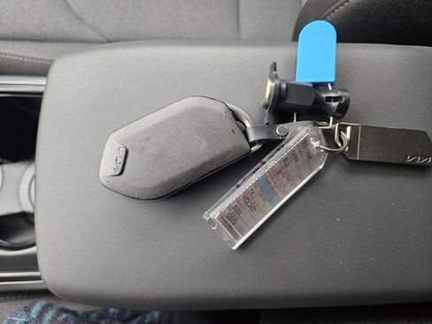 Used 2025 Kia K4 LXS image 29