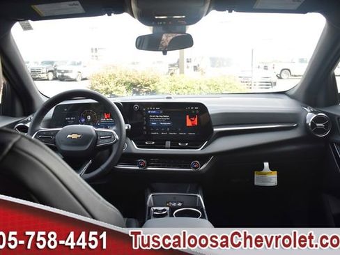 New 2026 Chevrolet Equinox LT w/ Convenience Package II image 18