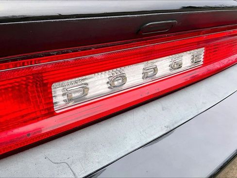 Used 2014 Dodge Challenger SXT image 34