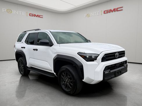 Used 2025 Toyota 4Runner SR5 AWD/4WD image 1