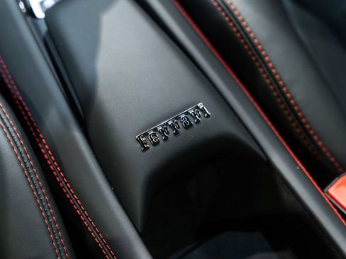 Certified 2021 Ferrari F8 Tributo RWD image 41