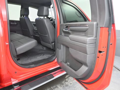 Used 2024 Chevrolet Silverado 2500 LTZ w/ LTZ Plus Package image 12