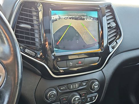 Used 2020 Jeep Cherokee Limited w/ Trailer Tow Group image 30