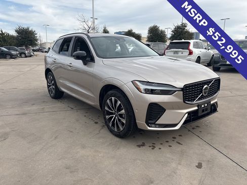 Certified 2025 Volvo XC60 B5 Plus image 3