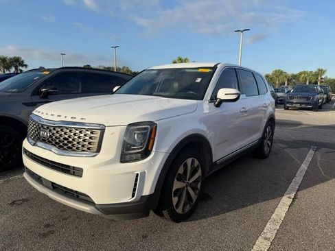Used 2020 Kia Telluride LX image 1