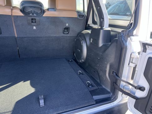 Used 2023 Jeep Wrangler Sahara w/ LED Lighting Group image 39