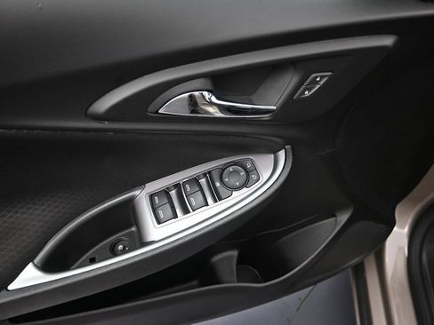 Certified 2024 Chevrolet Malibu LT FWD image 11