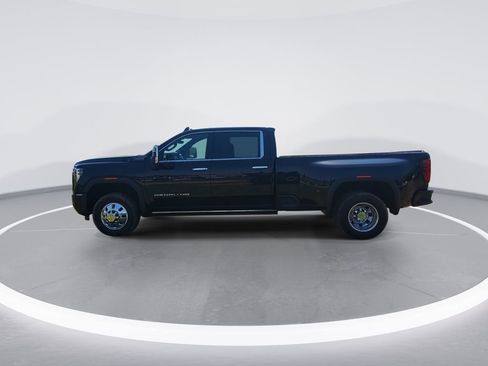 Used 2024 GMC Sierra 3500 Denali Ultimate AWD/4WD image 5