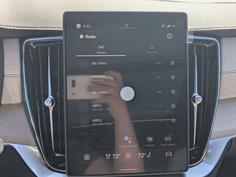 New 2026 Volvo XC90 B6 Plus w/ Protection Package Premier image 12