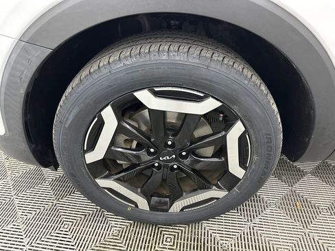 Used 2023 Kia Telluride S w/ S Sunroof Package FWD image 12