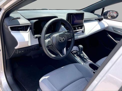 Used 2026 Toyota Corolla SE FWD image 16