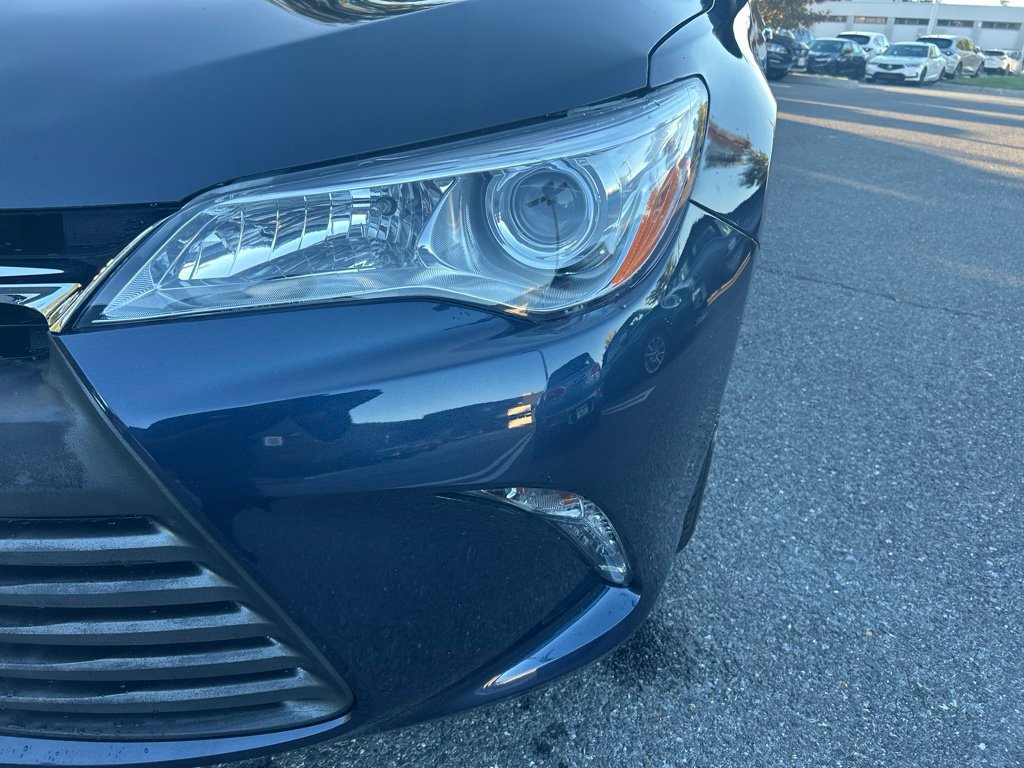 Used 2017 Toyota Camry XLE FWD image 11