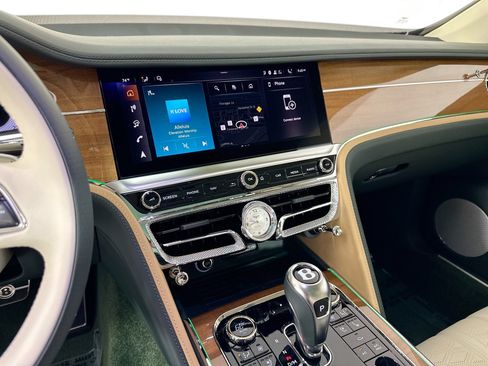 New 2026 Bentley Flying Spur Plug-In Hybrid AWD/4WD image 12