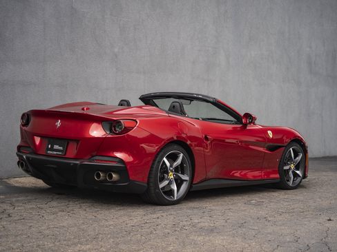 Used 2023 Ferrari Portofino M image 5