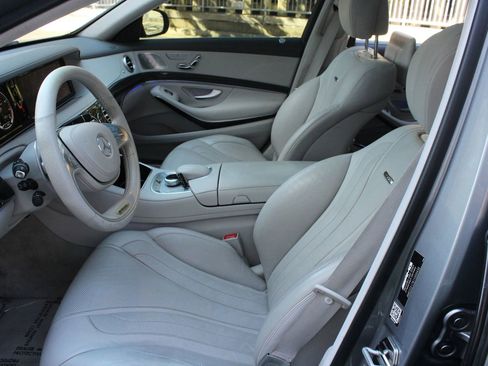 Used 2014 Mercedes-Benz S 63 AMG 4MATIC Sedan w/ Rear Seat Package image 17