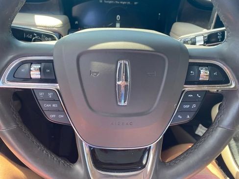 Used 2021 Lincoln Nautilus Reserve w/ Class II Trailer Tow Package AWD/4WD image 12