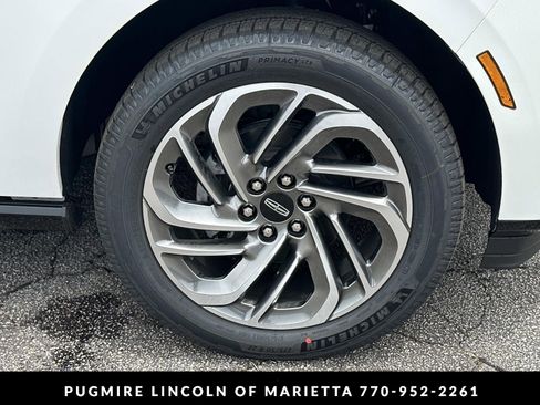 New 2026 Lincoln Navigator L Reserve AWD/4WD image 12