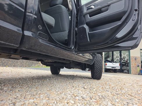 Used 2015 RAM 2500 SLT AWD/4WD image 24