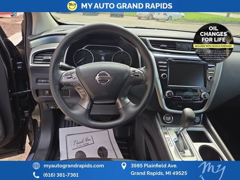 Used 2019 Nissan Murano S AWD/4WD image 13