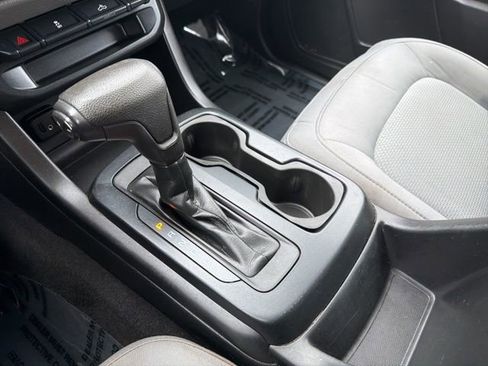 Used 2020 Chevrolet Colorado W/T w/ Custom Special Edition image 36