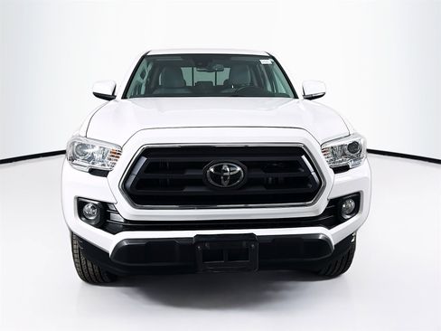 Used 2021 Toyota Tacoma SR5 image 2
