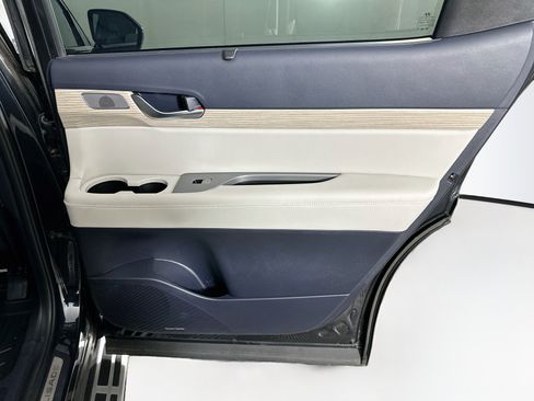 Used 2021 Hyundai Palisade Limited FWD image 33