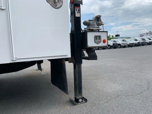 Used 2019 Ford F550 XL Reg Cab 4D image 63