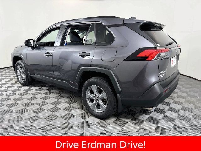 Certified 2025 Toyota RAV4 LE AWD/4WD image 21