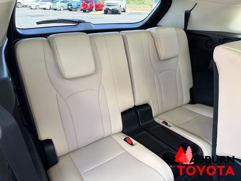 Used 2021 Lexus RX 350L Premium w/ Premium Package image 22