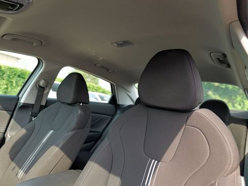 Used 2023 Hyundai Elantra SEL w/ Convenience Package FWD image 23