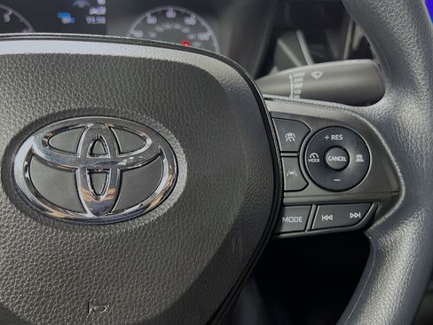 Used 2023 Toyota Corolla LE w/ LE Convenience Package FWD image 20