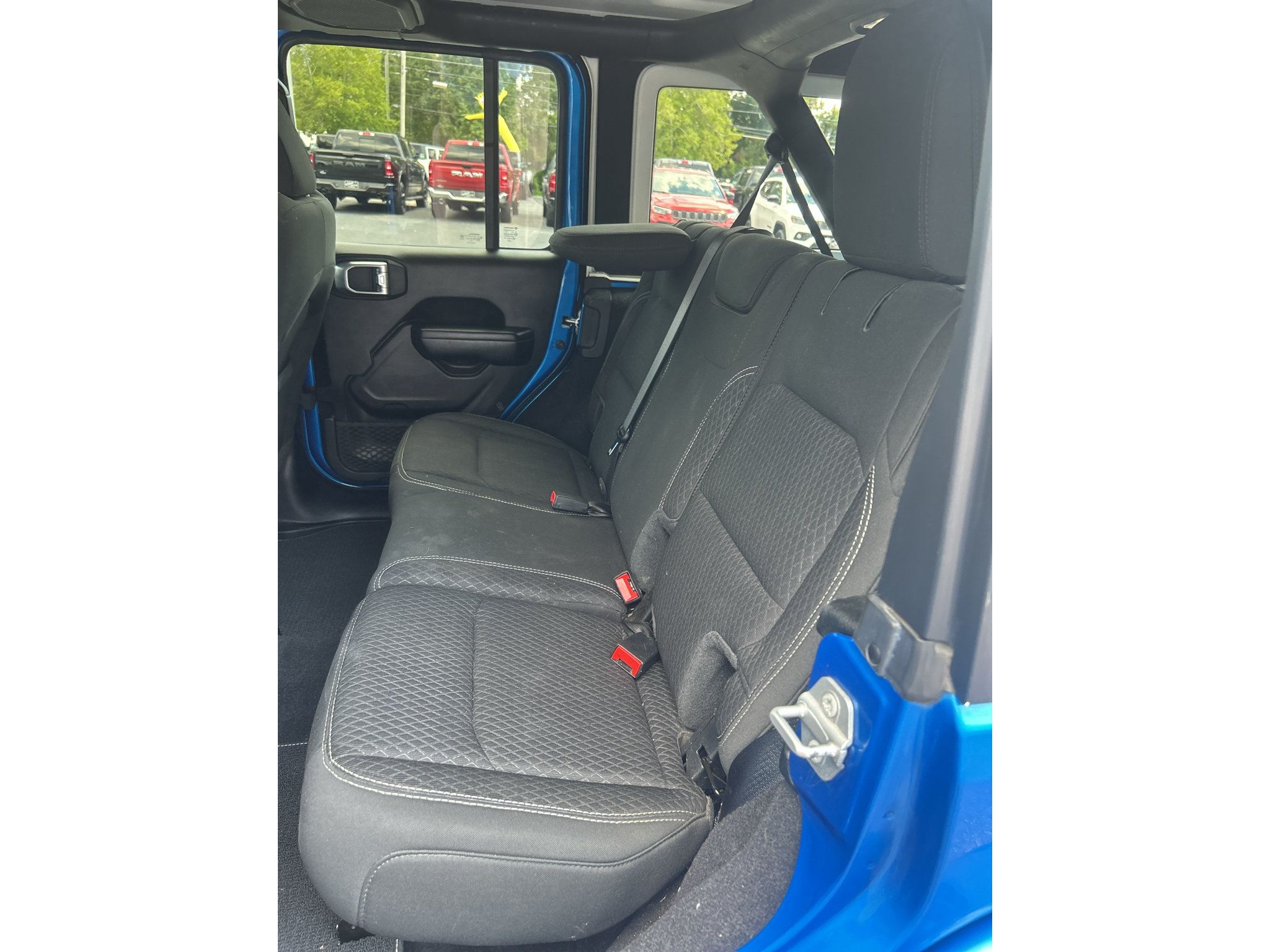 Used 2021 Jeep Wrangler Unlimited Sport AWD/4WD image 9