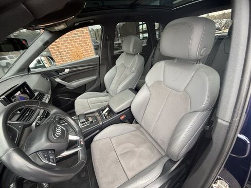 Used 2018 Audi SQ5 Premium Plus image 18