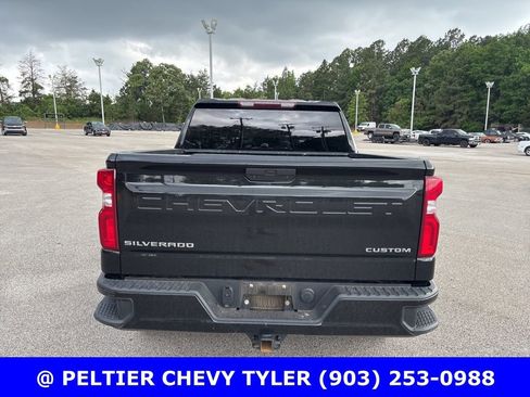 Used 2020 Chevrolet Silverado 1500 Custom w/ Custom Value Package image 6