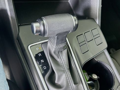 Used 2024 Kia Sportage LX image 24