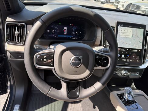 Used 2026 Volvo XC90 B6 Ultra w/ Lounge Package AWD/4WD image 18