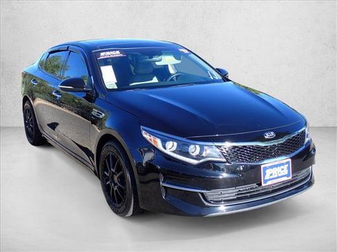 Used 2017 Kia Optima EX w/ Premium Package FWD image 6