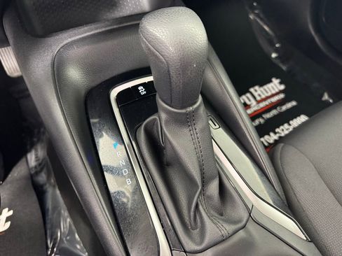 Used 2024 Toyota Corolla LE image 33