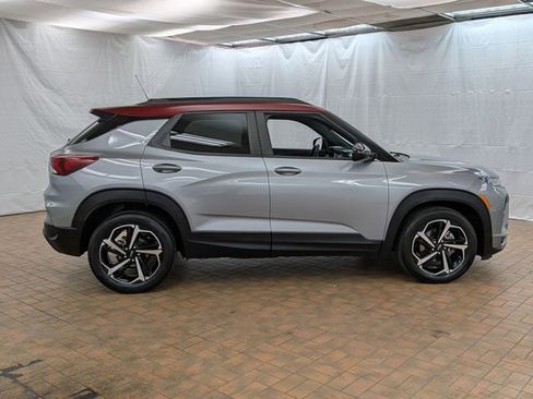Used 2023 Chevrolet TrailBlazer RS w/ Sun and Liftgate Package FWD image 8
