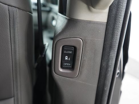 Used 2015 Honda Odyssey EX-L image 13