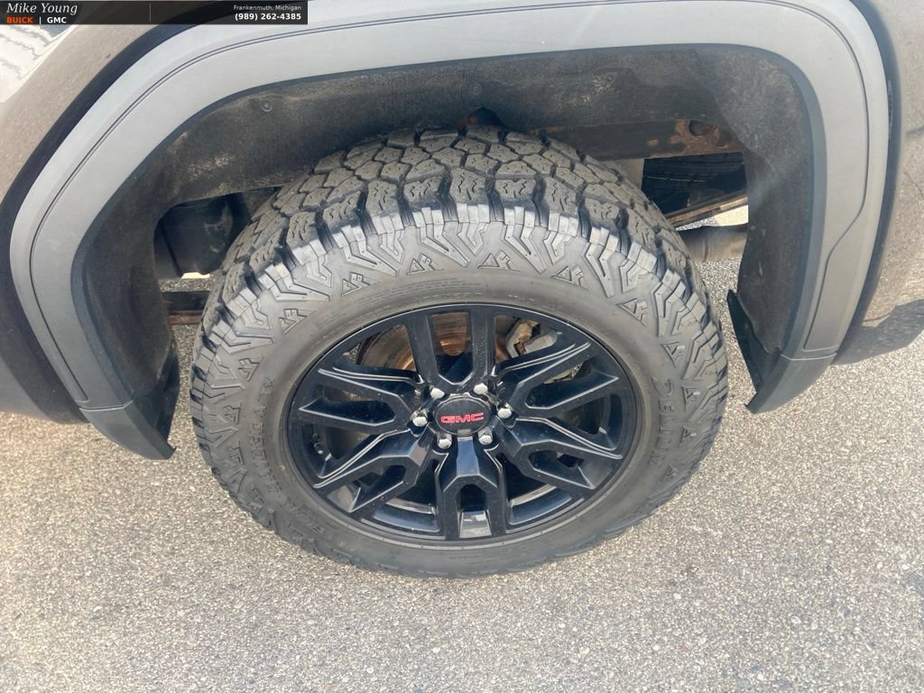 Used 2021 GMC Sierra 1500 Elevation w/ LPO, Elevation Black Package AWD/4WD image 9
