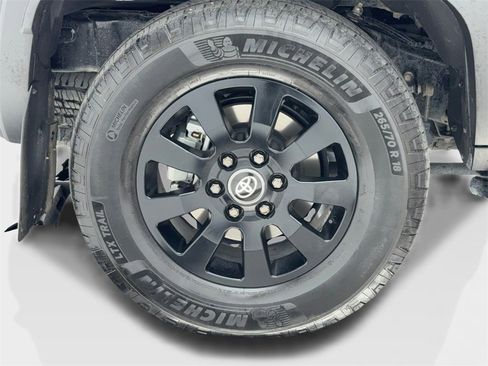 Used 2024 Toyota Land Cruiser image 50