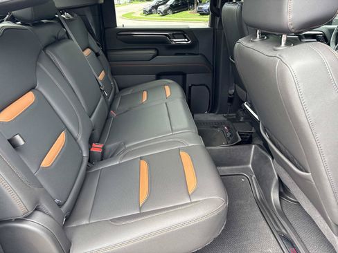 Used 2024 GMC Sierra 2500 AT4 w/ AT4 Premium Plus Package AWD/4WD image 35