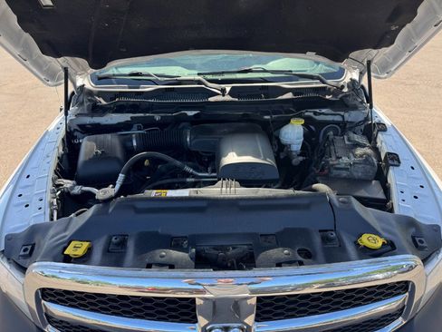 Used 2018 RAM 1500 Express AWD/4WD image 22