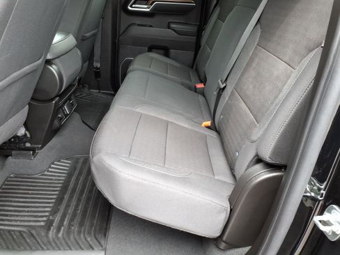 Used 2025 Chevrolet Silverado 1500 LT image 11