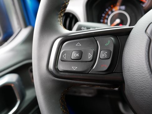 Used 2024 Jeep Wrangler Sport S image 28