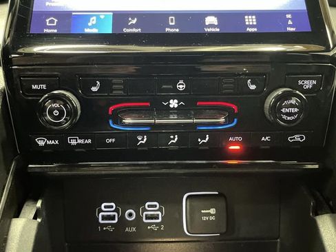 Used 2024 Jeep Grand Cherokee Limited w/ Trailer Tow Package image 20