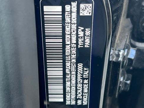 Used 2023 Jeep Renegade Latitude AWD/4WD image 33