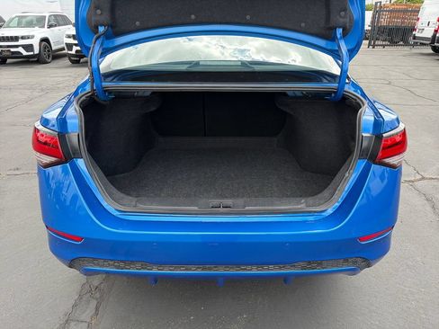 Used 2025 Nissan Sentra SV FWD image 15